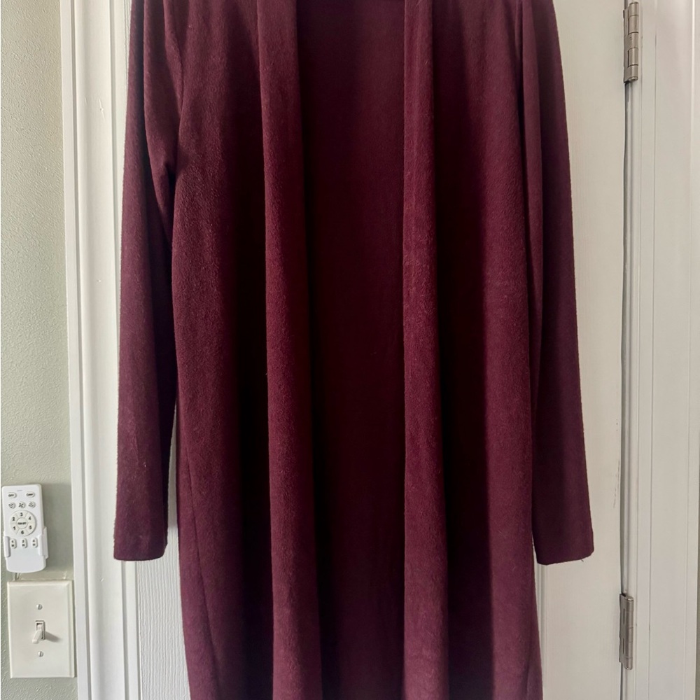Elegant Burgundy Women's Sweater
